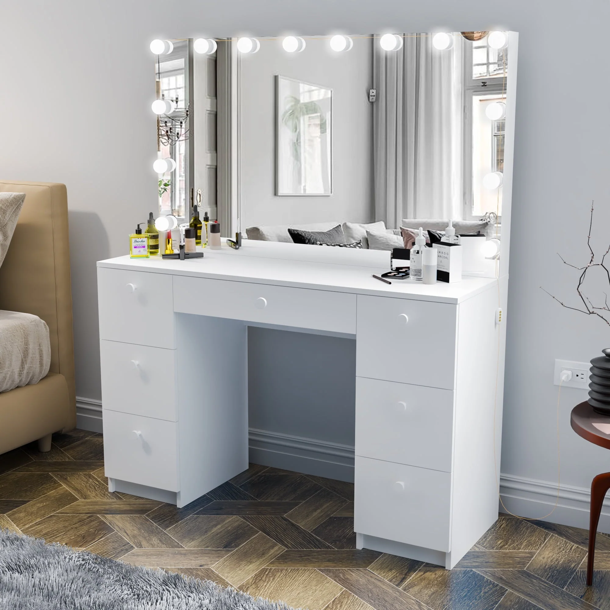 Ember Interiors Tammy Modern White Painted Vanity Table, Lights, for Bedroom