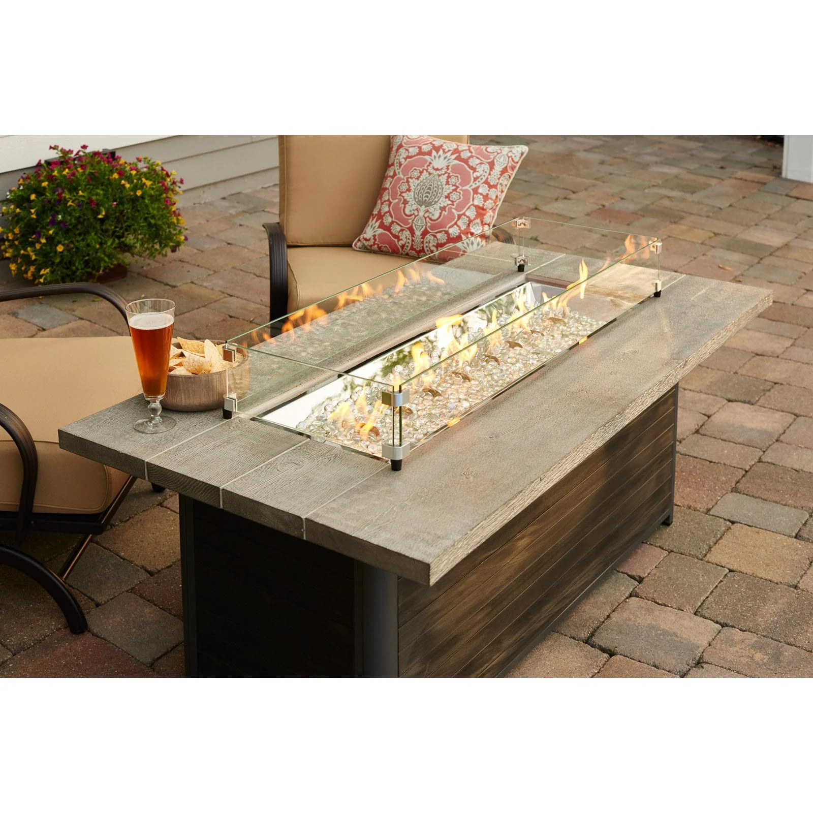 Outdoor GreatRoom Cedar Ridge 61 in. Fire Table
