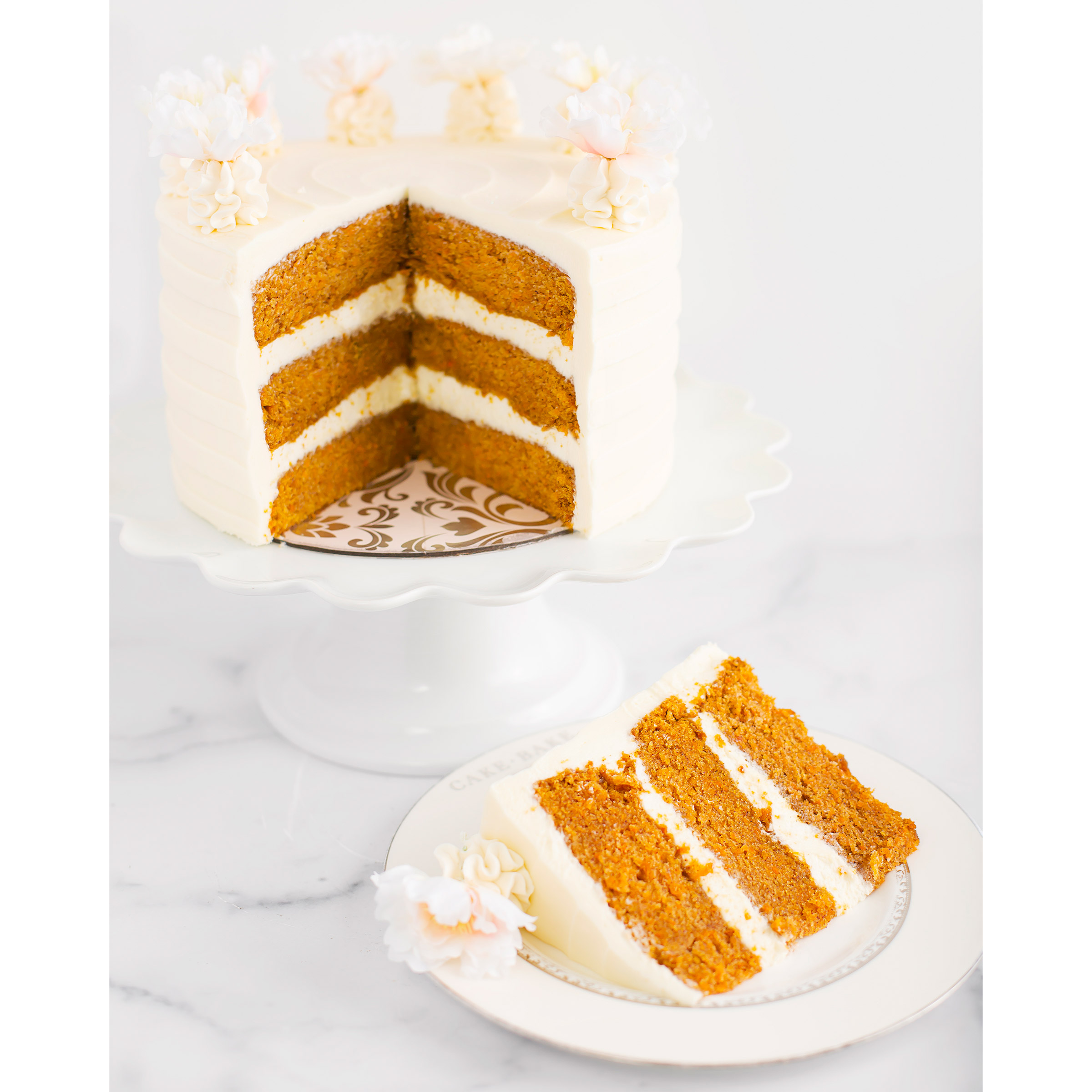 The Cake Bake Shop 8' Round Carrot Cake (16-22 Servings)