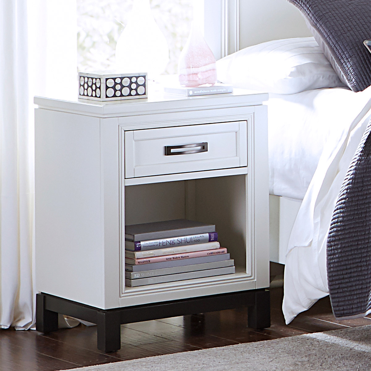 Norah Nightstand