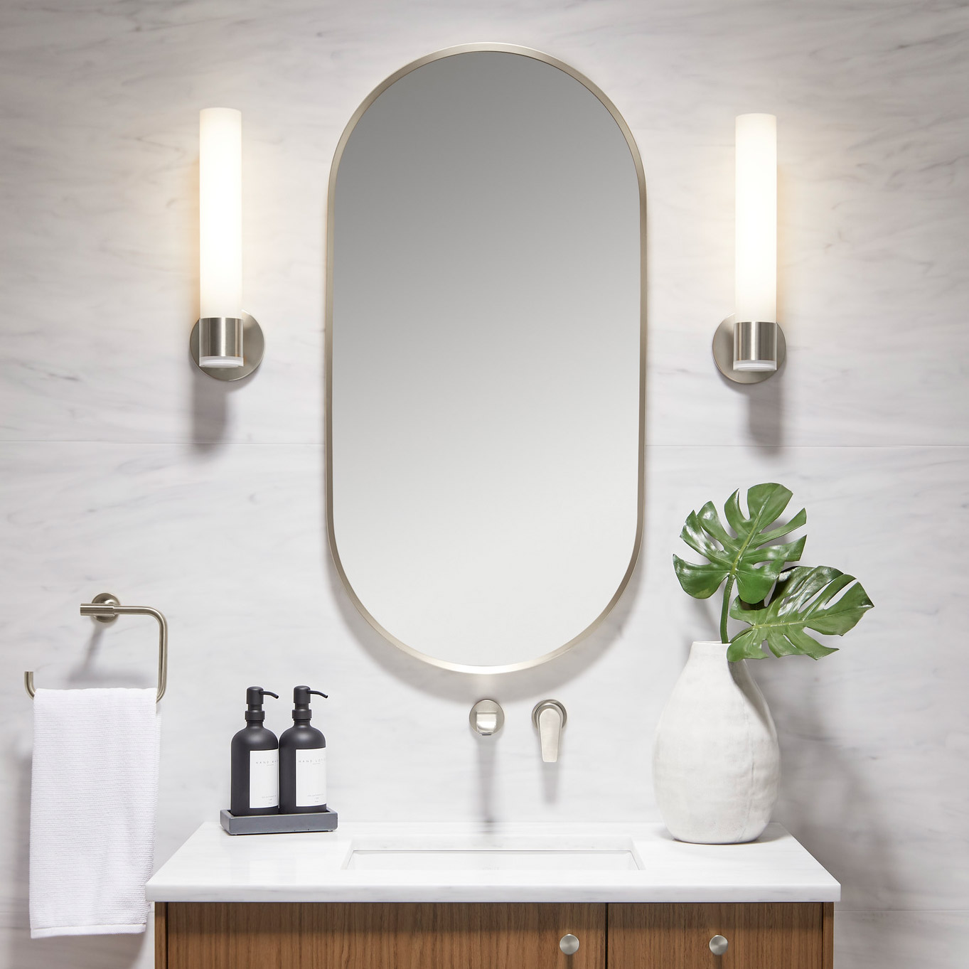 Kohler Orime 20' x 40' Capsule Framed Mirror
